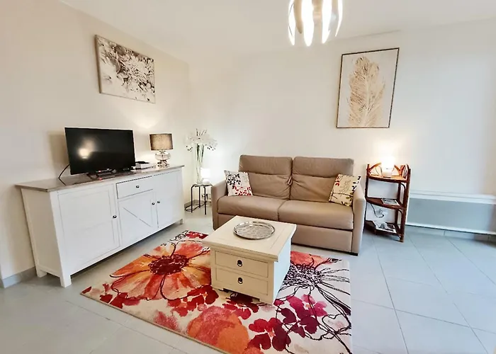 דירה Sylvie8, T2, Centre Luchon, Jardin, 4 Personnes *