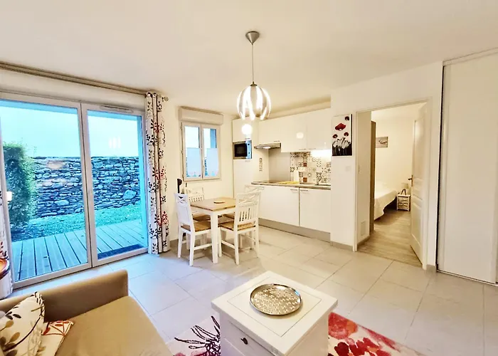 Sylvie8, T2, Centre Luchon, Jardin, 4 Personnes דירה *