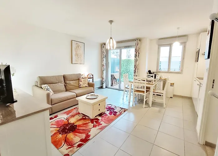 Sylvie8, T2, Centre Luchon, Jardin, 4 Personnes