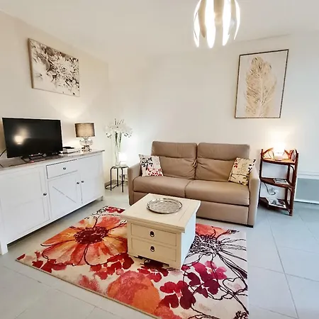 Apartamento Sylvie8, T2, Centre Luchon, Jardin, 4 Personnes *